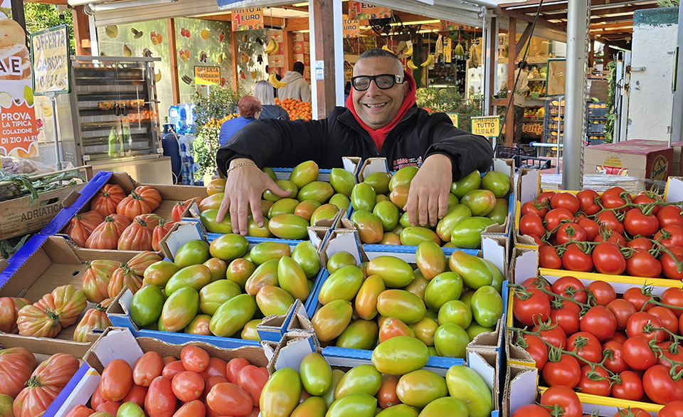 Su Grand Terroir voce al rapporto tra ortofrutta e consumatori: la filosofia di Alessandro Pitingolo a Montepaone Lido